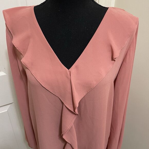 Adrienne Vittadini Ruffle Front V-Neck Blouse Shirt Mauve Pink Women's Medium‎ - Picture 4 of 8